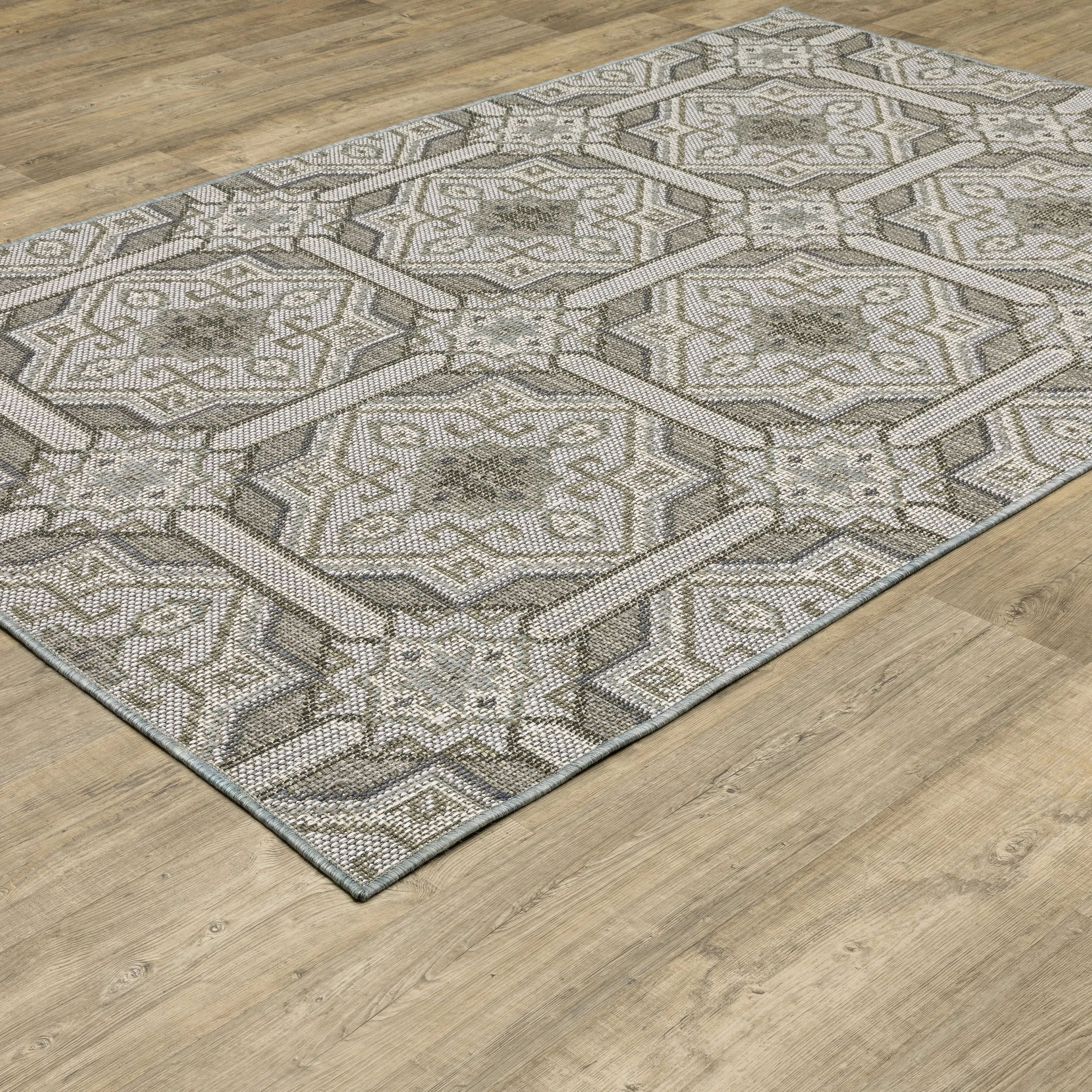 Vista Home Calla Moroccan Trellis Grey/ Blue Indoor/Outdoor Area Rug