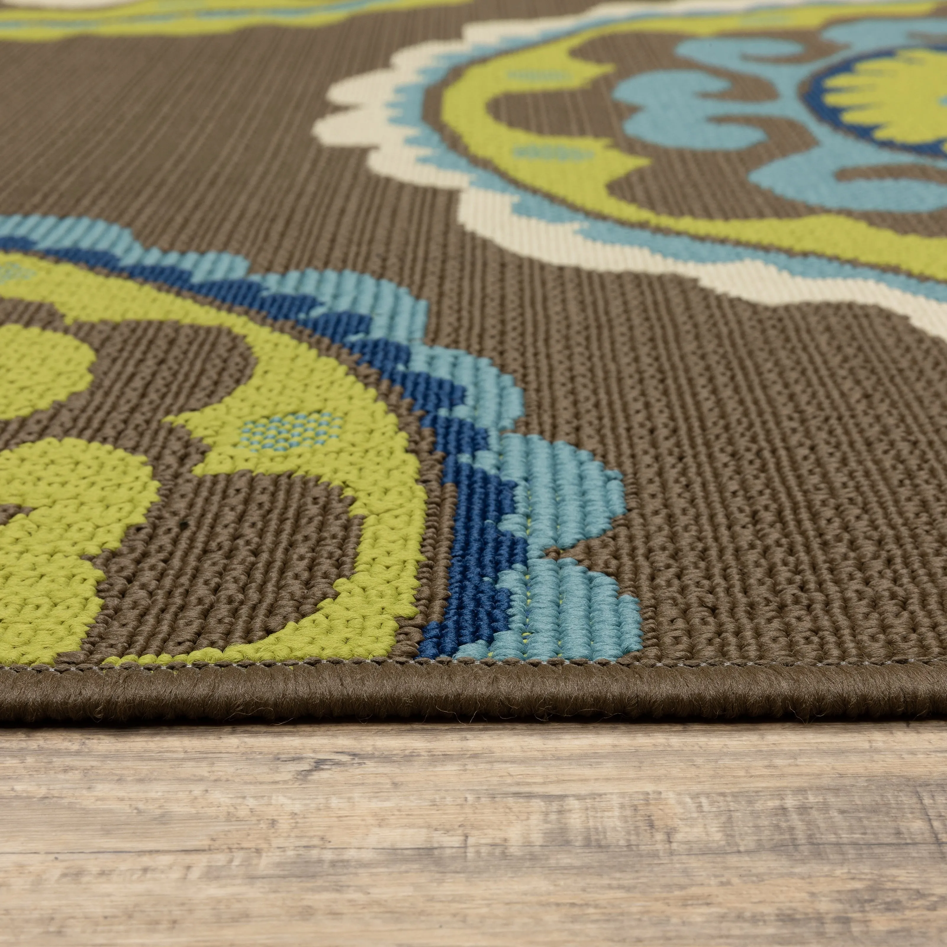 Vista Home Catalina Floral Medallions Indoor/ Outdoor Area Rug--