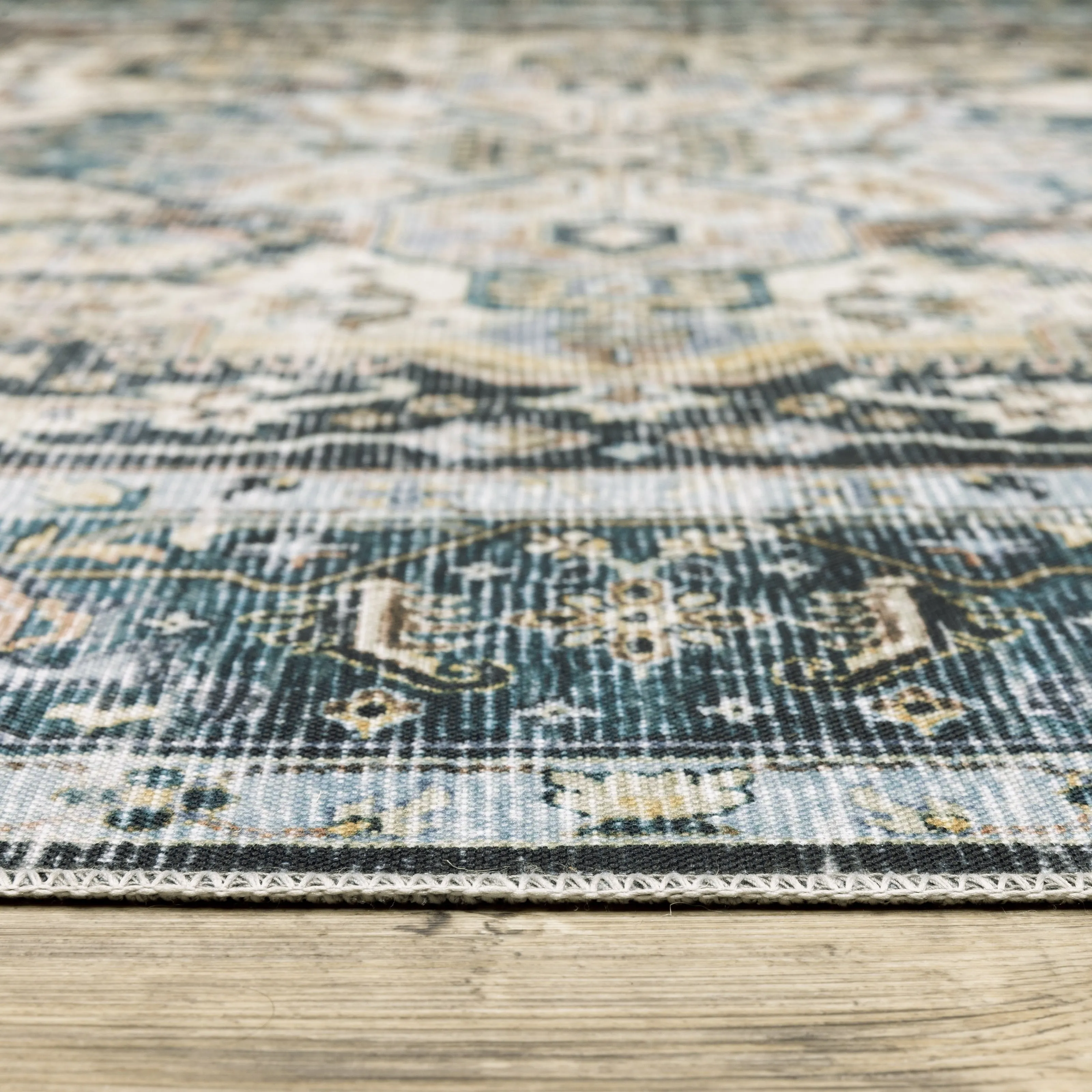 Vista Home Clarissa Washable Center Medallion Indoor Area Rug