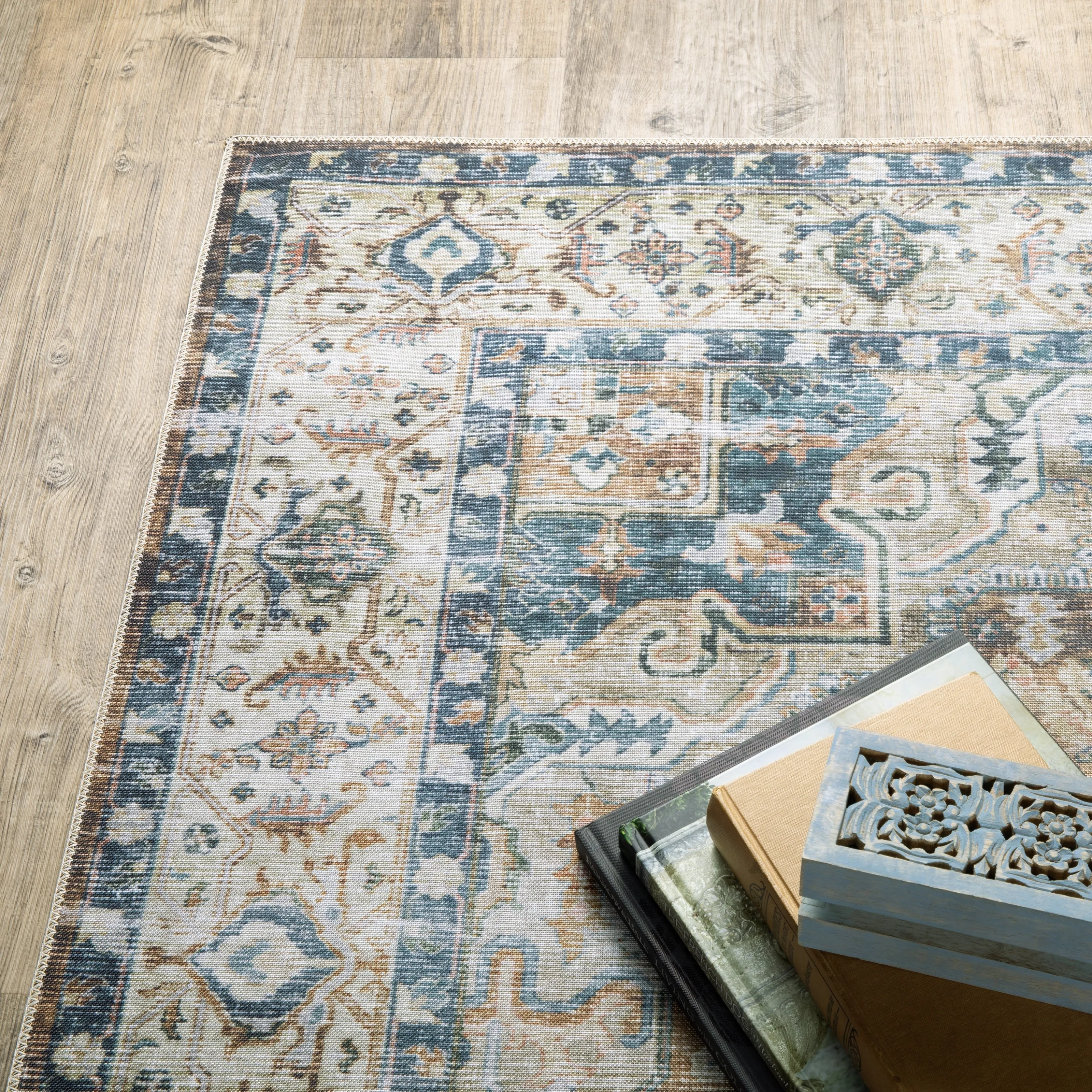 Vista Home Clarissa Washable Center Medallion Indoor Area Rug