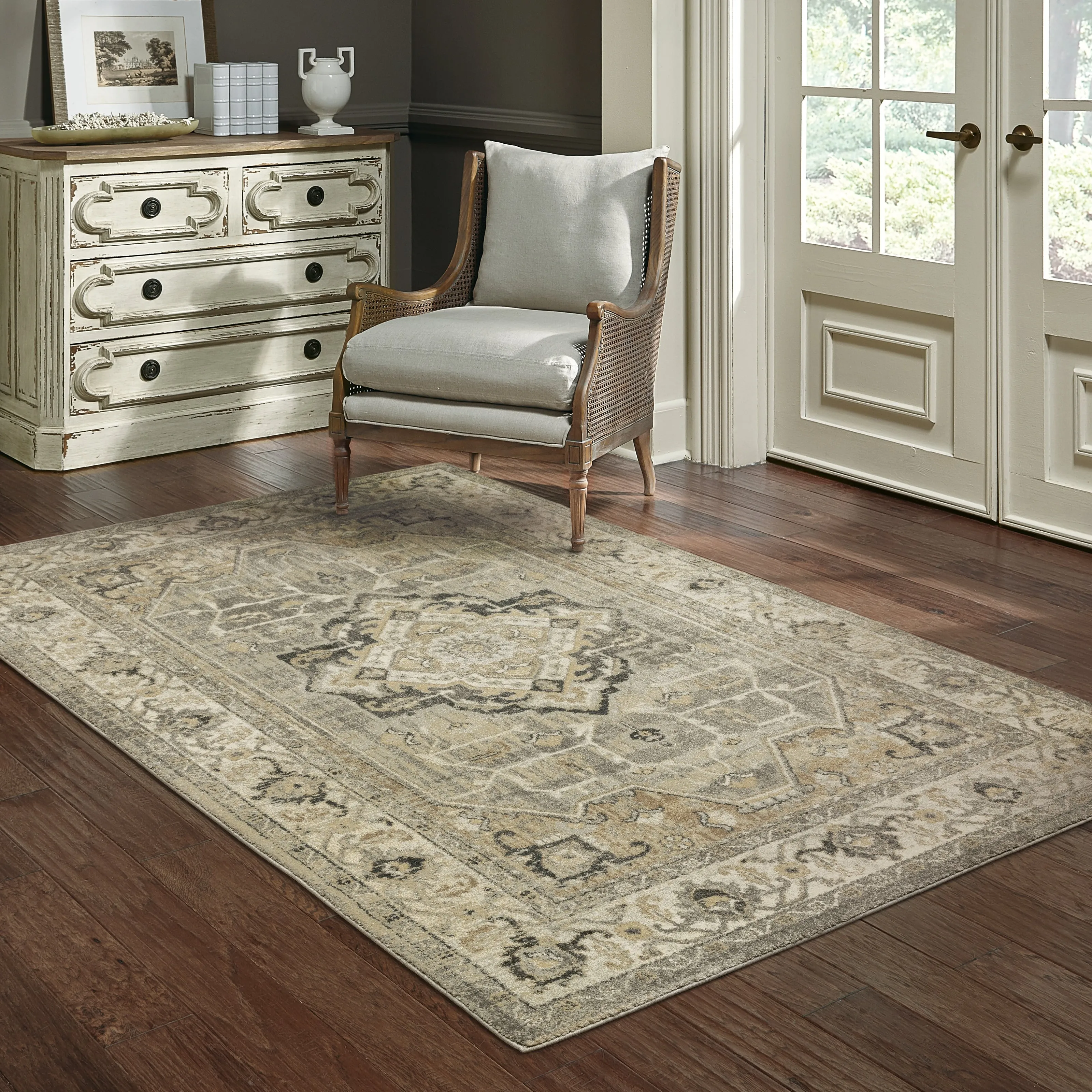 Vista Home Freya Vintage Medallion Area Rug