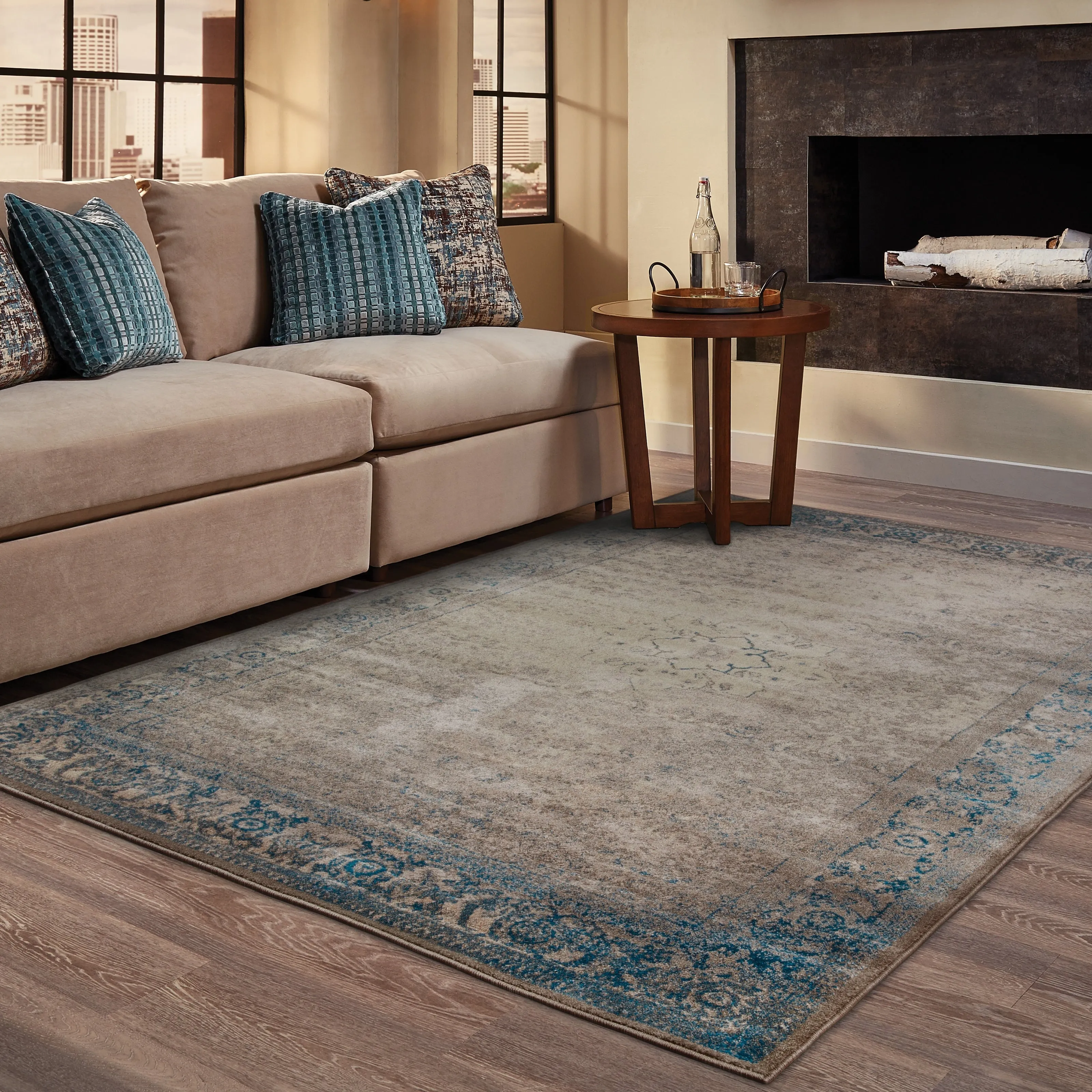 Vista Home Melin Faded Traditional Blue/ Beige Rug