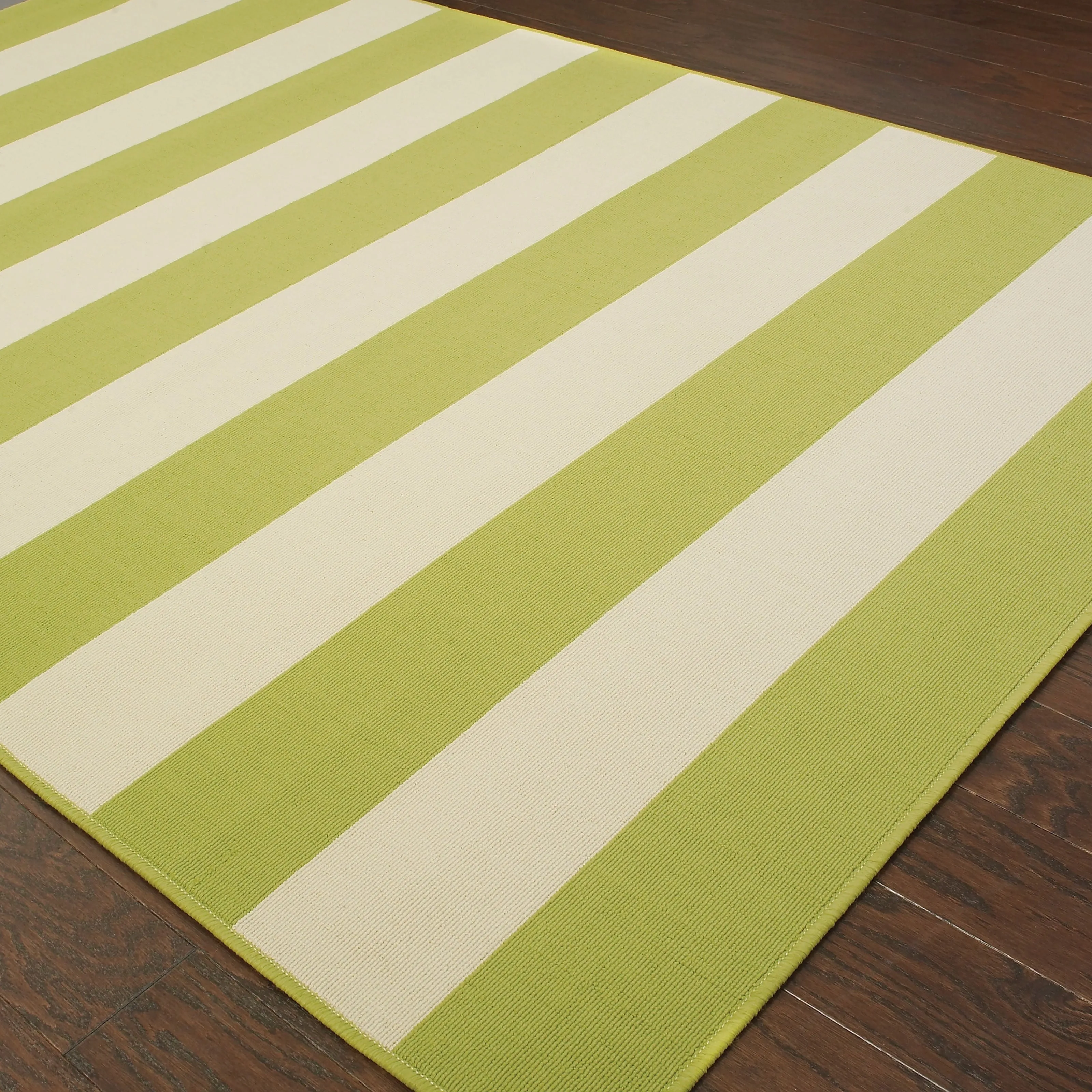 Vista Home Sonderso Indoor/ Outdoor Stripe Area Rug