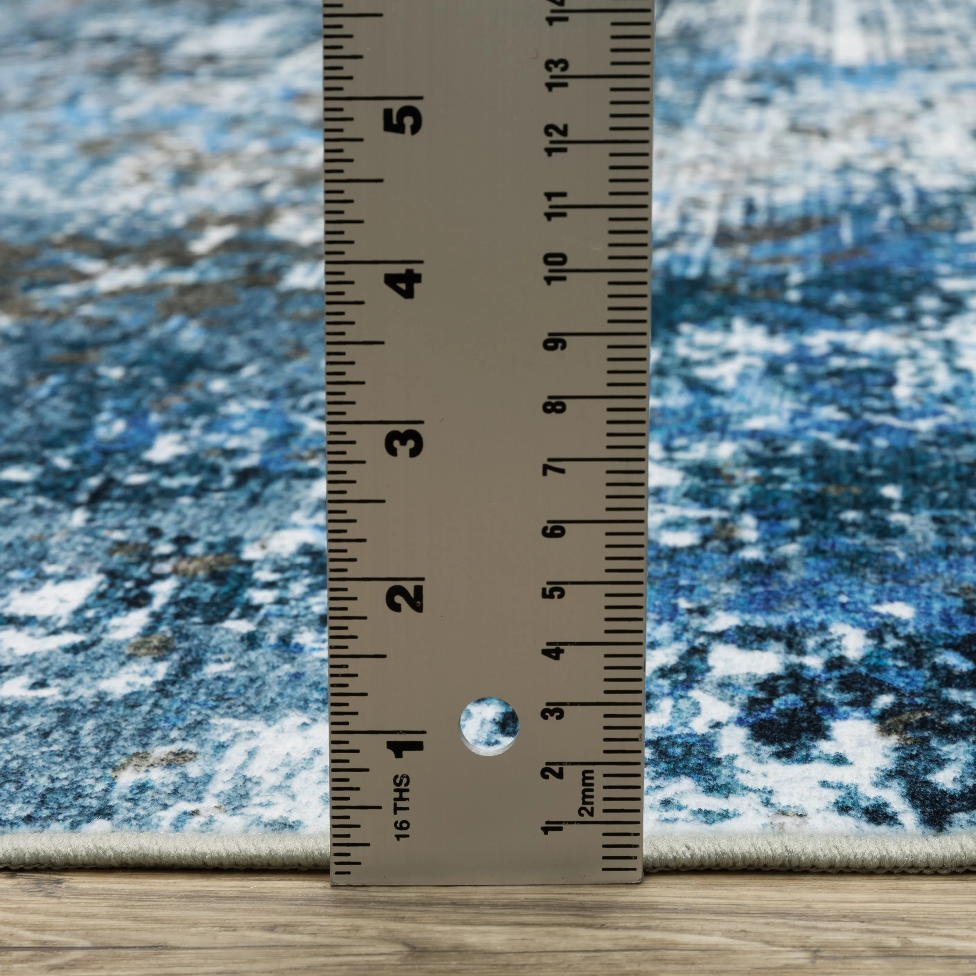 Vista Home Sunderland Icy Abstract Washable Blue/Ivory Area Rug Mat