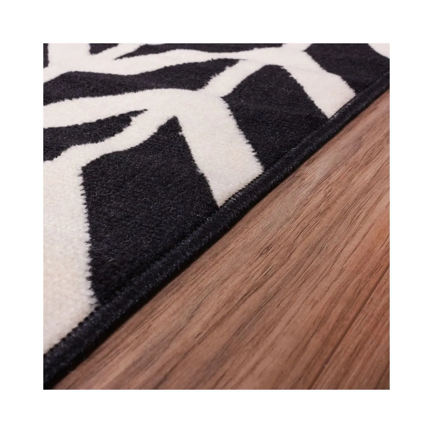Well Woven Eastgate Modern Zig Zag Chevron Black Beige Cream Area Rug - 5'3 x 7'3