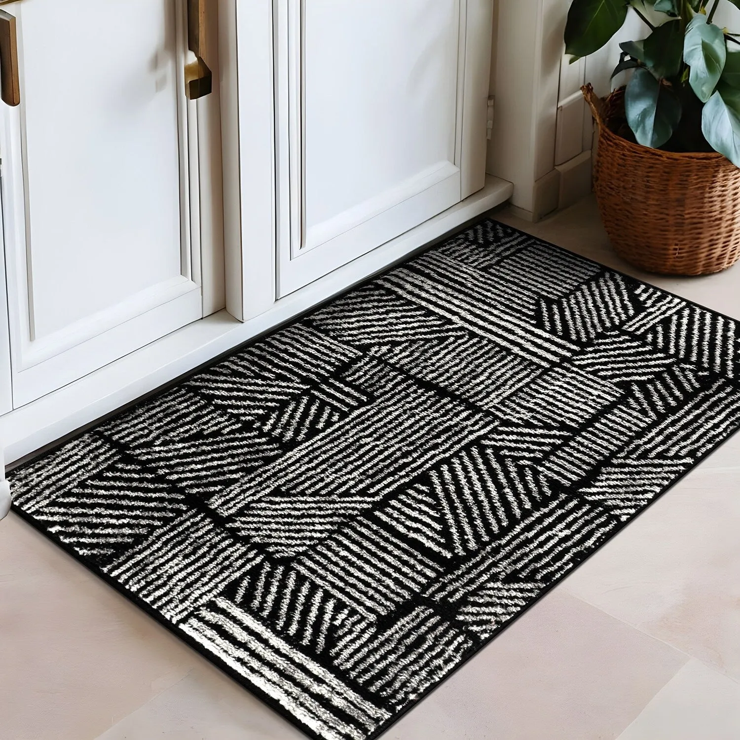 World Rug Gallery Contemporary Boho Stripes Black Area Rug