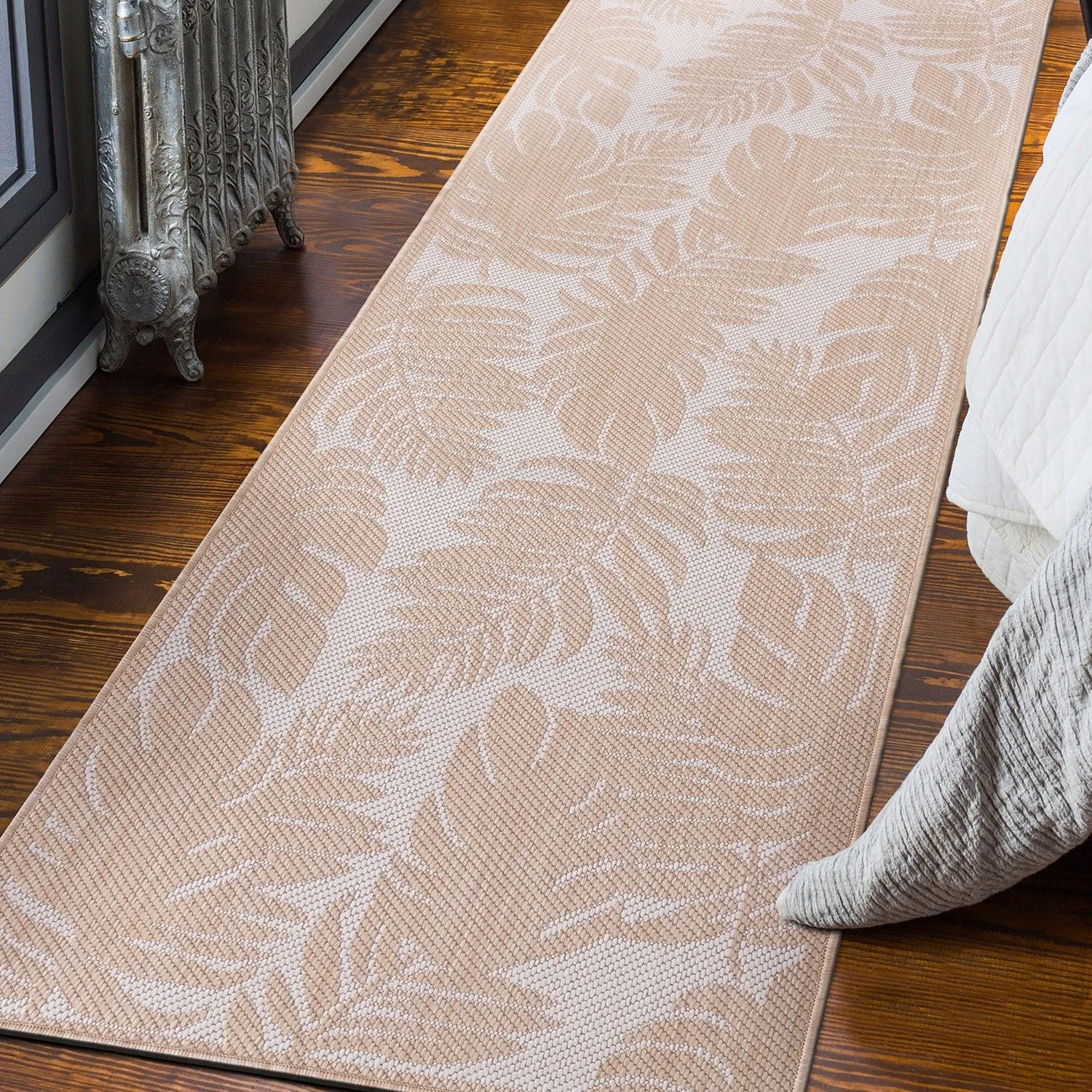 World Rug Gallery Floral Leaves Textured Flat Weave Indoor/Outdoor Area Rug