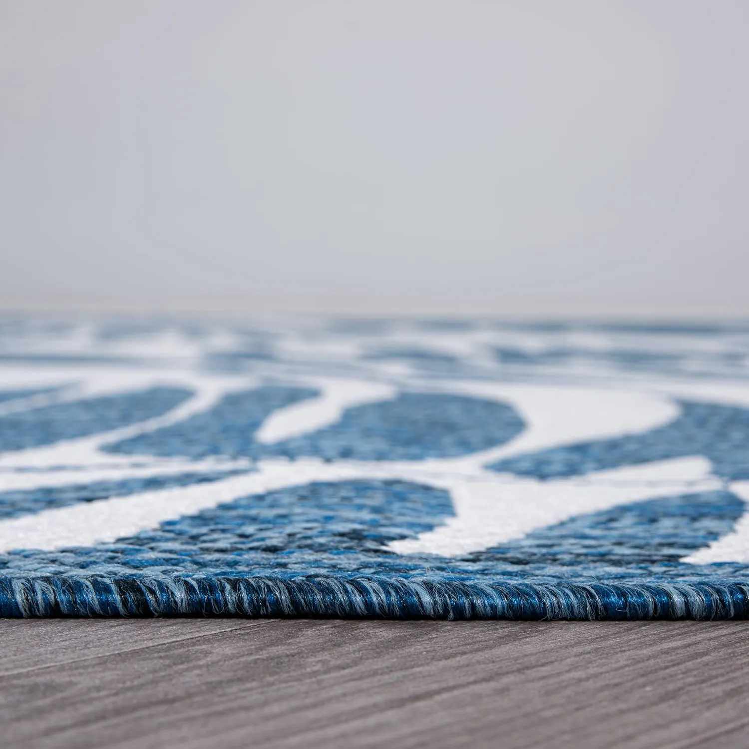 World Rug Gallery Floral Leaves Textured Flat Weave Indoor/Outdoor Area Rug