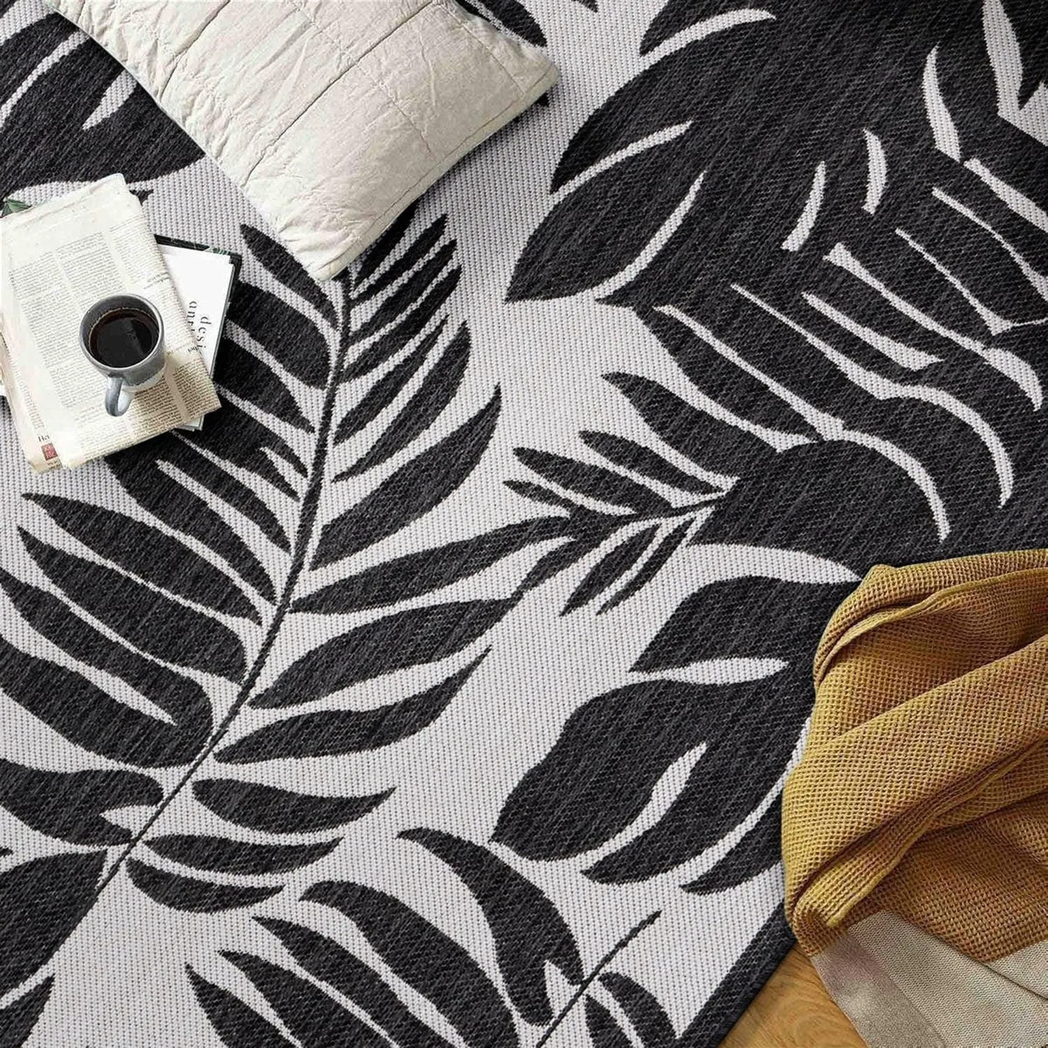 World Rug Gallery Floral Leaves Textured Flat Weave Indoor/Outdoor Area Rug